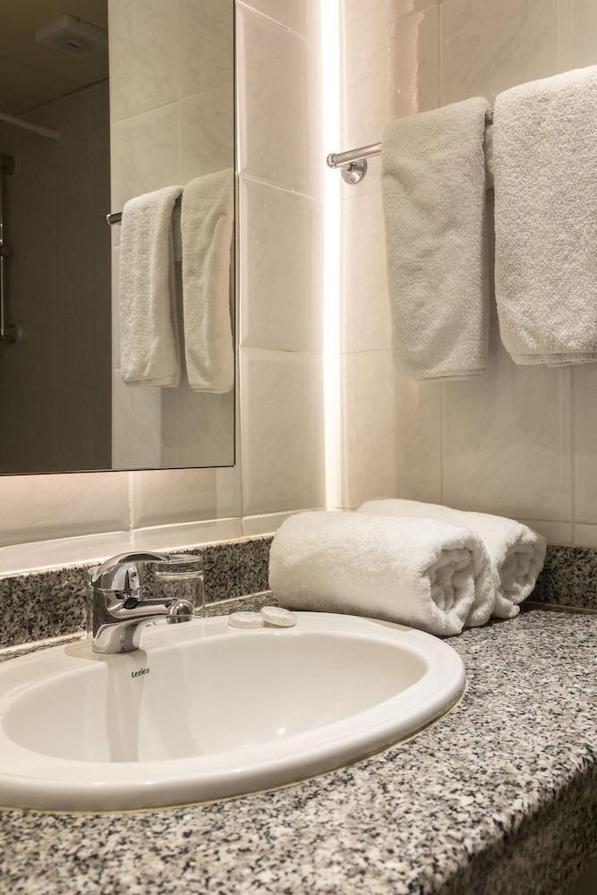 Mayfair Hotel 4*